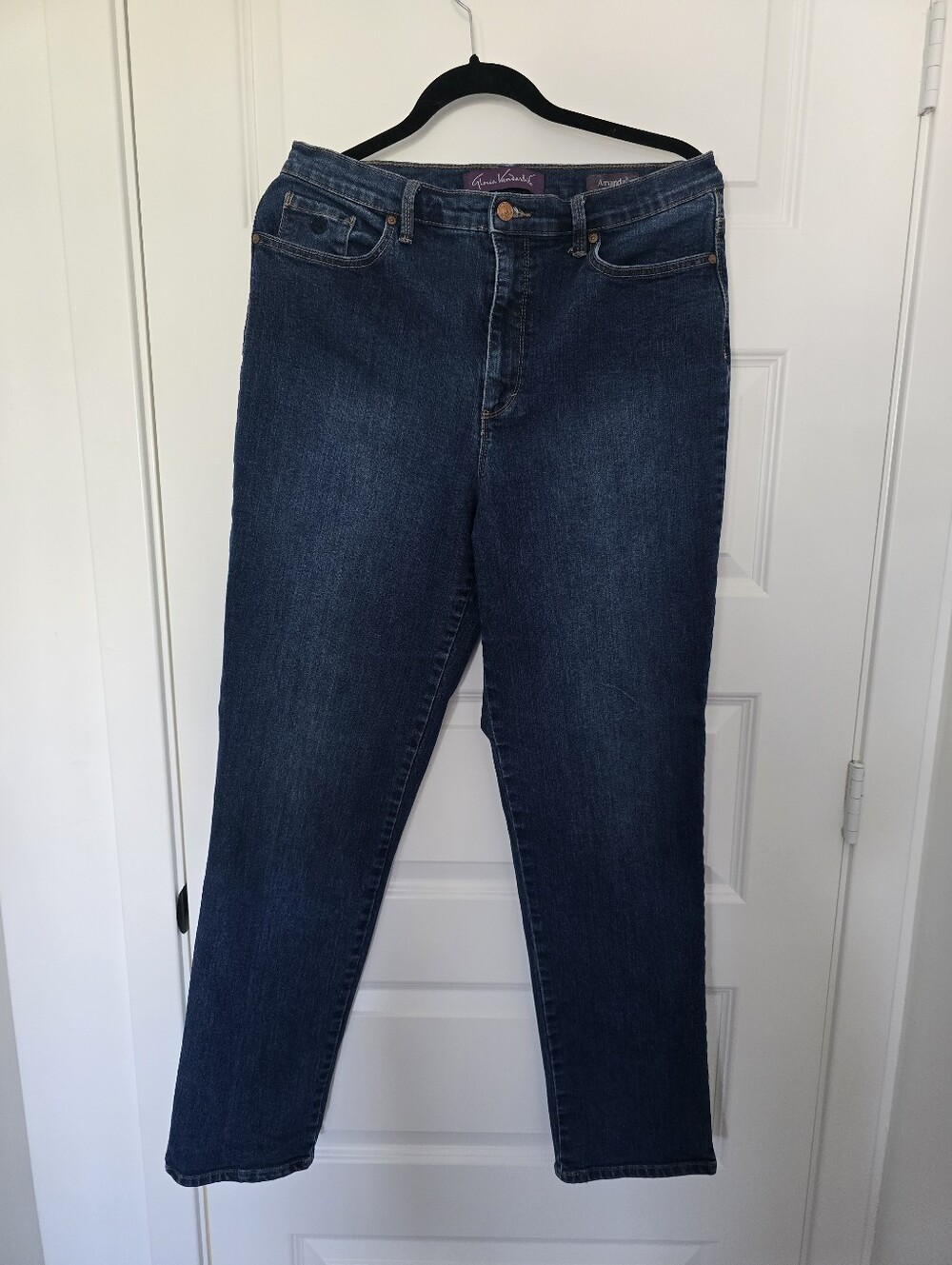 Straight Leg Dark Wash Jeans Gloria Vanderbilt Size 14 - Picture 1 of 14